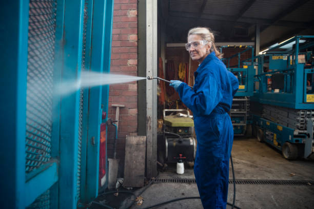 Best Pressure Washing Contractors  in Los Chaves, NM